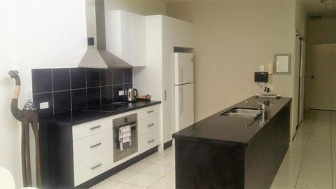 Sutton's Beach Unit - Darwin Tourism 1