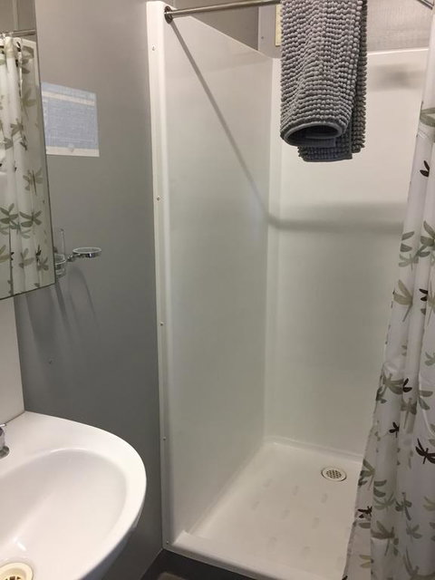 Wellshot Hotel - Darwin Tourism 0