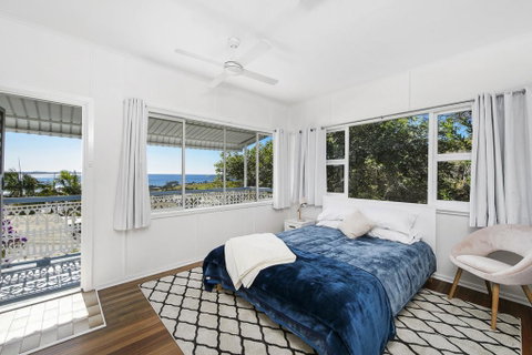 Whitecaps, 26 East Street - Darwin Tourism 1