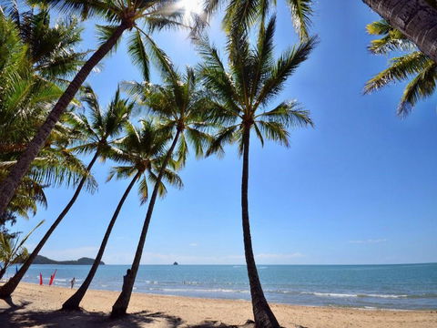Whitehouse - Palm Cove - Darwin Tourism 3