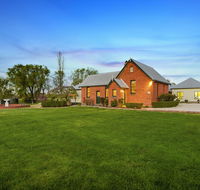 Woodend Old School House - Darwin Tourism