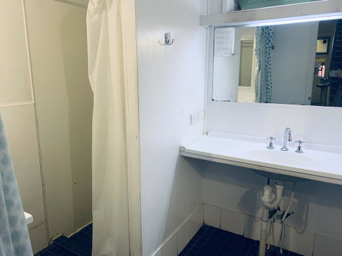 Yellow Submarine Backpackers - Darwin Tourism 1