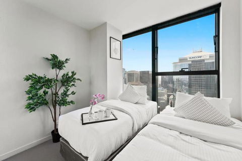 A 2BR Apt On Collins With City Views FREE Parking - Darwin Tourism 3