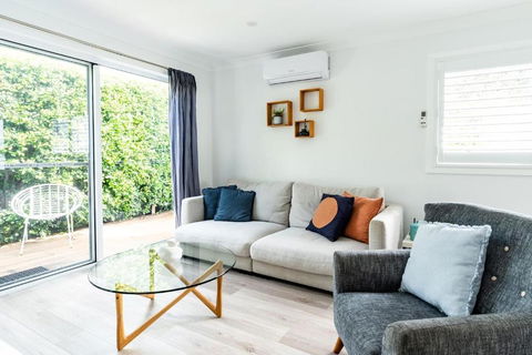 A Chic Coastal Hideaway At Toowoon Bay Beach - Darwin Tourism 2