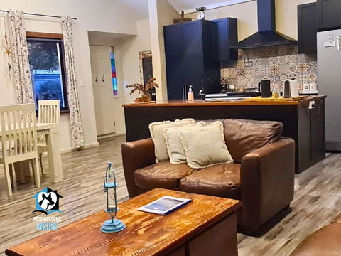 A Beautiful New Property, Walking Distance To The Beach In Esperance WA! - Darwin Tourism 1