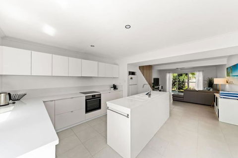 BARBADOS Ultimate Laid-back Holiday - Flat Stroll To River - Darwin Tourism 4
