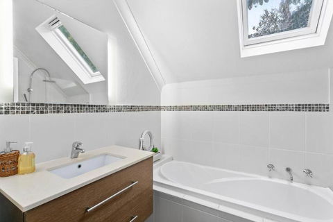 BARIS - Bariston Avenue Cremorne - Darwin Tourism 4