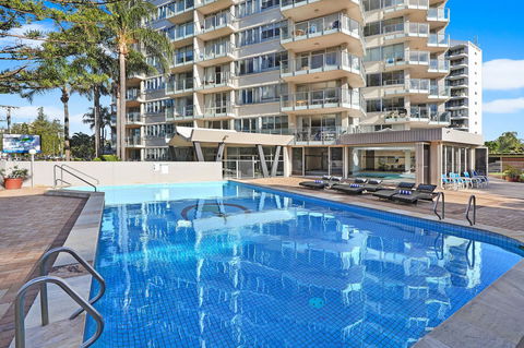 Pacific Regis Beachfront Holiday Apartments - Darwin Tourism 3