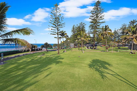 Pacific Regis Beachfront Holiday Apartments - Darwin Tourism 15