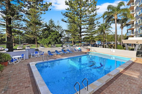 Pacific Regis Beachfront Holiday Apartments - Darwin Tourism 4