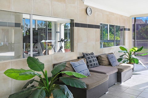Pacific Regis Beachfront Holiday Apartments - Darwin Tourism 7
