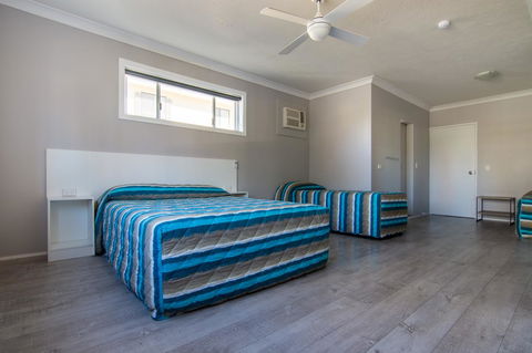 Burleigh Gold Coast Motel - Darwin Tourism 1