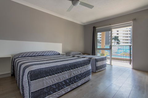 Burleigh Gold Coast Motel - Darwin Tourism 5
