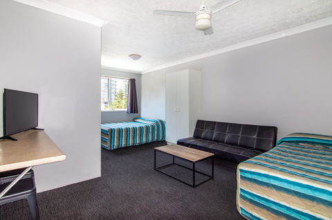 Burleigh Gold Coast Motel - Darwin Tourism 17