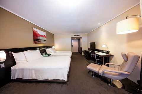 Hilton Cairns - Darwin Tourism 32