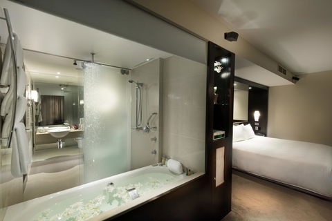 Hilton Cairns - Darwin Tourism 19