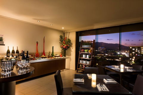 Hilton Cairns - Darwin Tourism 35