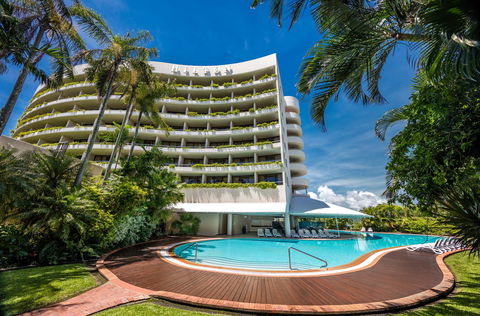 Hilton Cairns - Darwin Tourism 0