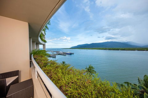 Hilton Cairns - Darwin Tourism 5