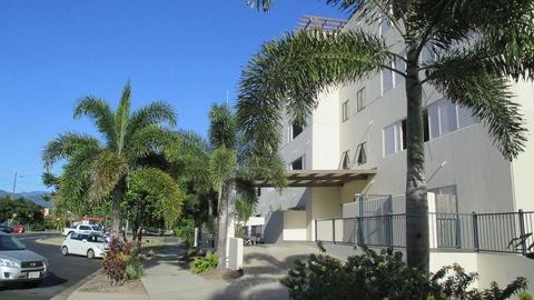 Edge Apartments Cairns - Darwin Tourism 24
