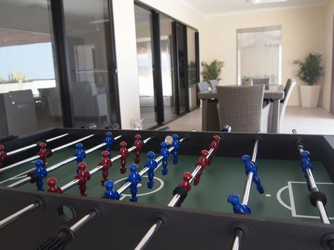 Edge Apartments Cairns - Darwin Tourism 27