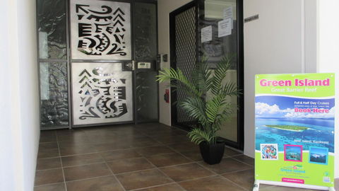 Edge Apartments Cairns - Darwin Tourism 22