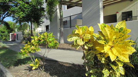 Edge Apartments Cairns - Darwin Tourism 26