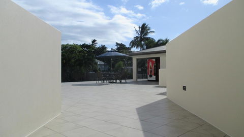 Edge Apartments Cairns - Darwin Tourism 40
