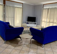 Bees Place - 3 bedroom home on 10 acres of land with distant ocean views - Darwin Tourism