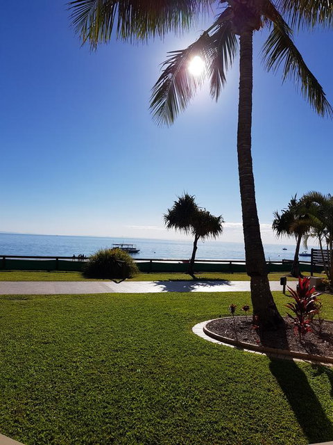 Moreton Island Villas And Apartments - Darwin Tourism 6