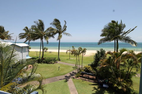 Moreton Island Villas And Apartments - Darwin Tourism 2