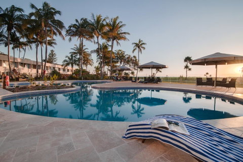 Tangalooma Island Resort - Darwin Tourism 1