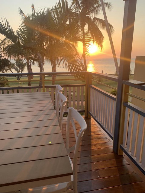 Beach Front Villa At Tangalooma - Darwin Tourism 1