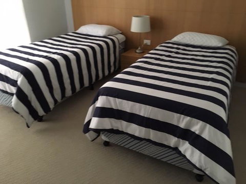 Beachfront Holiday Apartment To Rent For Short And Long Stays - Darwin Tourism 8