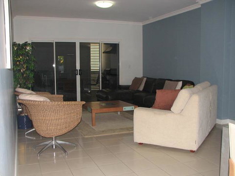 Beachfront Holiday Apartment To Rent For Short And Long Stays - Darwin Tourism 3