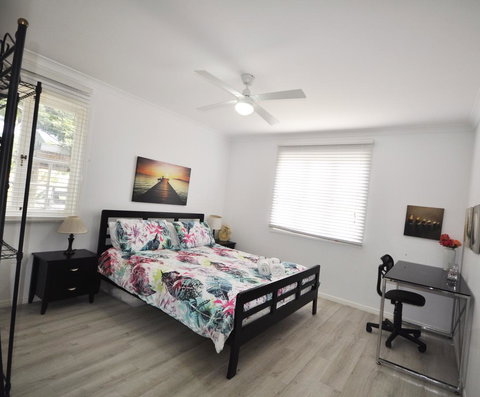 Retro Beach Flat - Darwin Tourism 5