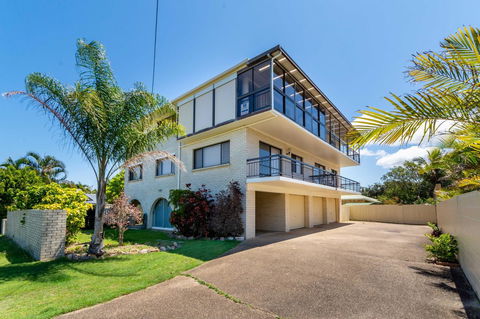 Spacious Unit Overlooking Moreton Bay - Boyd St, Woorim - Darwin Tourism 6
