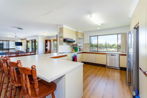 Spacious Unit Overlooking Moreton Bay - Boyd St, Woorim - Darwin Tourism 8