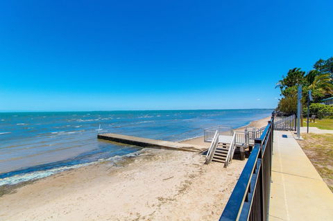 Ground Floor, Family Unit On The Canal With Free WIFI! - Darwin Tourism 9