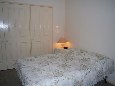 Ground Floor, Family Unit On The Canal With Free WIFI! - Darwin Tourism 8
