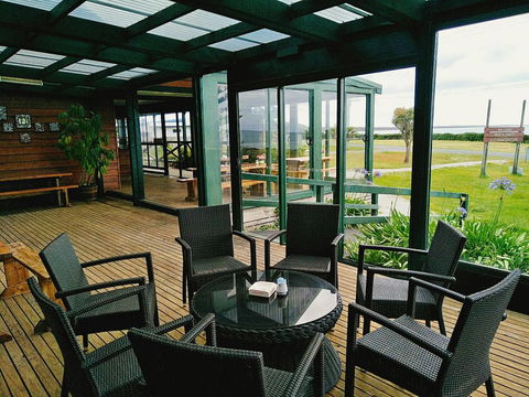 Baudins Accommodation And Restaurant - Darwin Tourism 21
