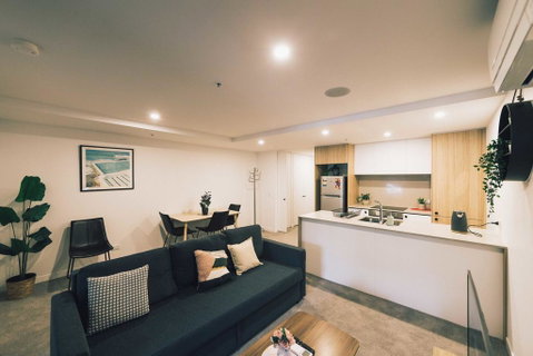 Mid Night Apartment Canberra City Onsite Parking - Darwin Tourism 3