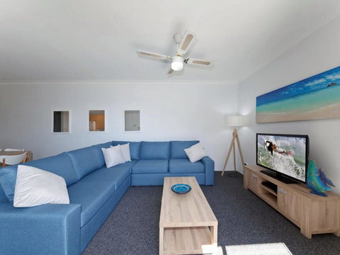 12 'Kiah', 53 Victoria Pde - Panoramic Water Views In The Heart Of Nelson Bay - Darwin Tourism 3