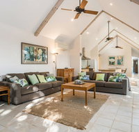 12 Childe Street Byron Bay - Absolute Belongil Summerhouse - Darwin Tourism