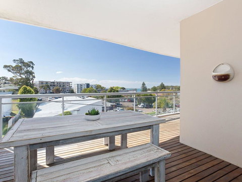 13 'Cote D'Azur', 61 Donald Street - Lovely Unit With Air Con, Pool, Lift And WiFi - Darwin Tourism 3