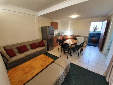 16 Lakeview Plaza - Darwin Tourism 0