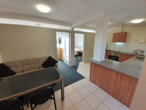 17 Lakeview Plaza - Darwin Tourism 1