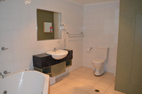 18 Lakeview Plaza - Darwin Tourism 3