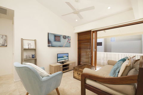 2 Hale Lani - Darwin Tourism 0