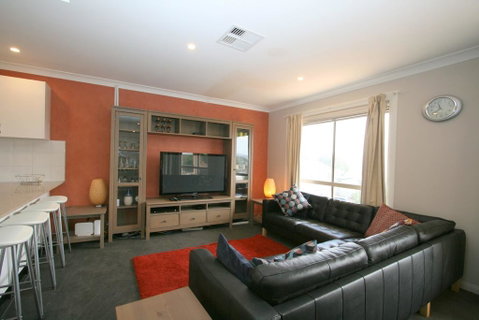2/17 Jillamatong Street - Darwin Tourism 0